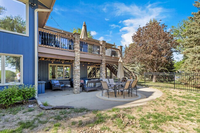 Foto del edificio - 1013 E Ridge Rd