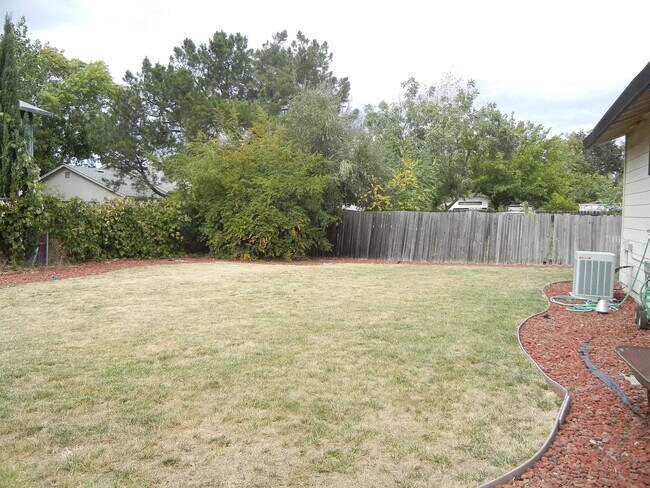Building Photo - Single Story Rancher in Concord- Close to ...