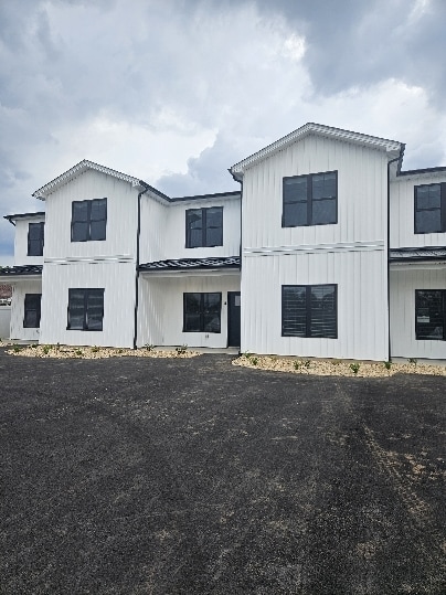 Building Photo - 118 Beechwood Dr