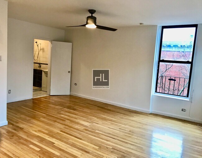 Foto del edificio - 507 Manhattan Ave