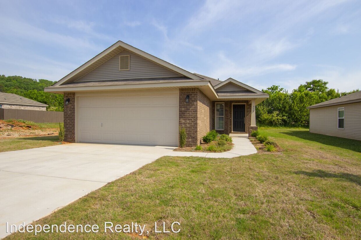 Primary Photo - 3 br, 2 bath House - 335 Mertle Drive