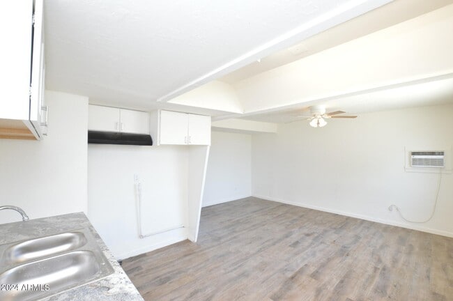 Building Photo - 7040 Grand Ave