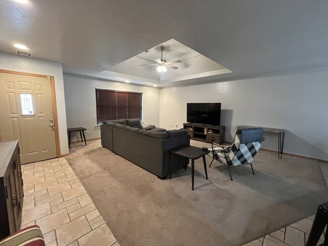 Photo - 2117 N Burdick St House