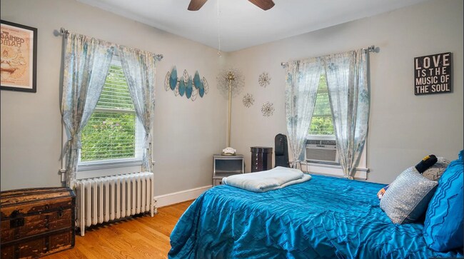 Foto del edificio - 1049 Berkley Page Ct