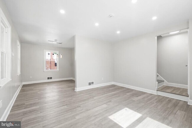 Foto del edificio - 5204 Lackawanna St