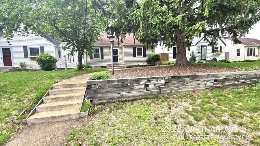 Foto principal - 2928 Zarthan Ave S