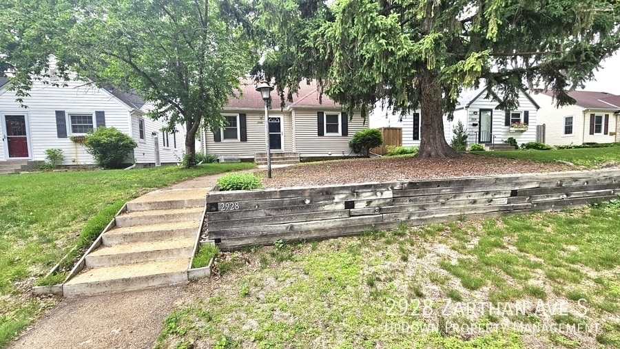Primary Photo - 2928 Zarthan Ave S