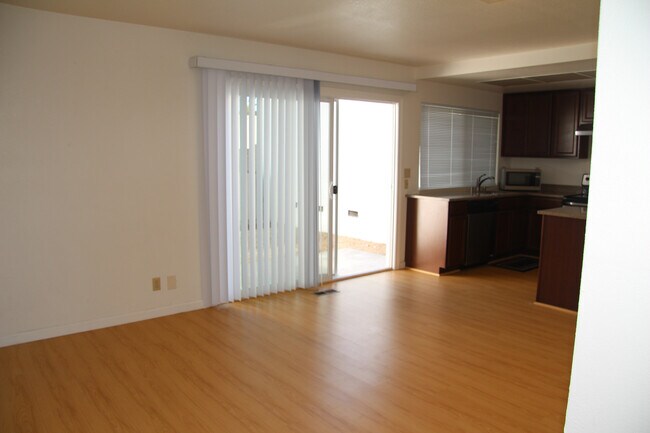 Foto del edificio - 41058 Bairo Ct