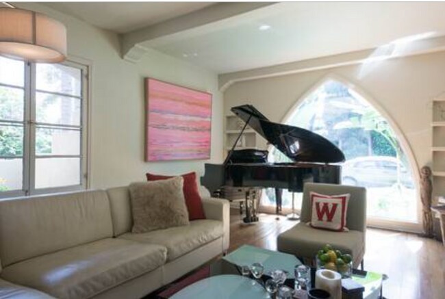 Sala de estar - 438 Smithwood Dr