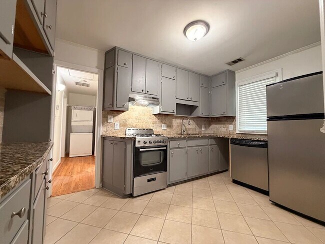 Foto del edificio - Charming 2-Bedroom, 1 Bath in Atlanta!