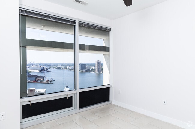 2BR, 2BA - 950SF - Bedroom - Icon