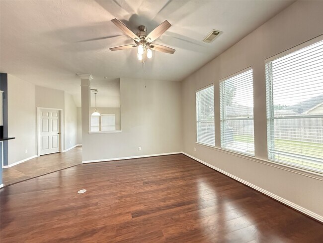 Building Photo - 26823 Lakeridge Park Ln