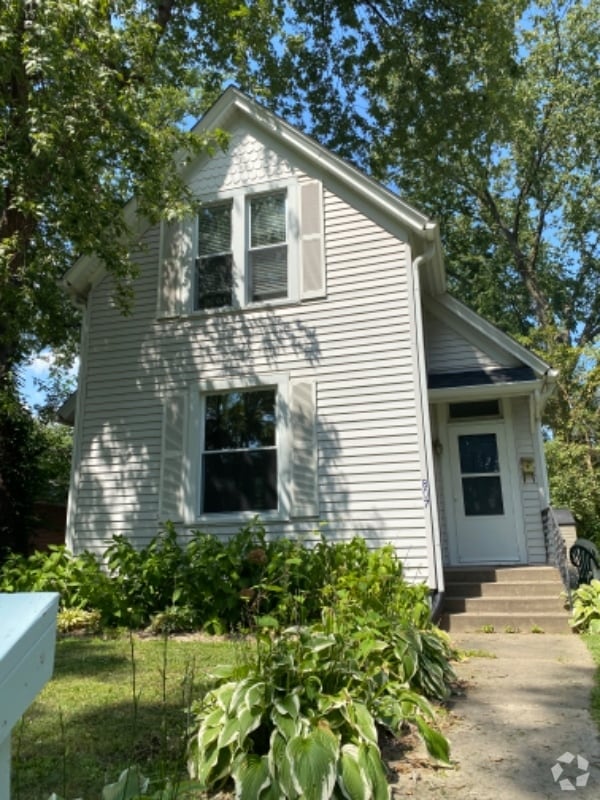 Building Photo - 807 Kingshighway St