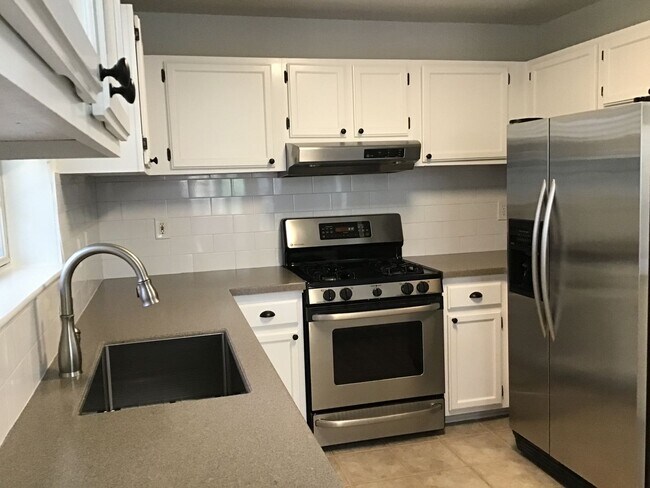 Foto del edificio - Fantastic Location in North Fulton!
