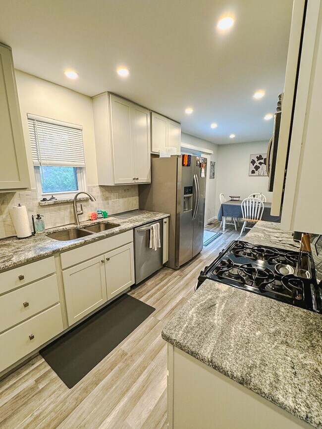 Foto del edificio - 27714 Hampden St