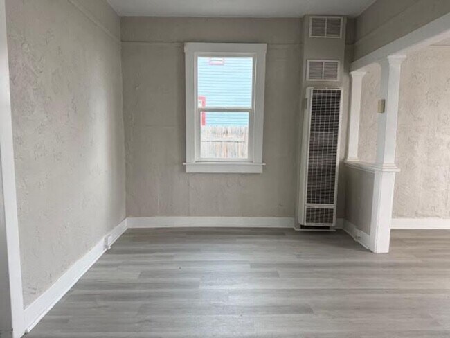 Building Photo - Charming 2-Bed, 1-Bath Home in San Diego (92102)