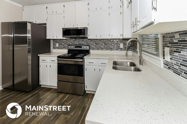 Foto del edificio - 6702 Londonderry Dr