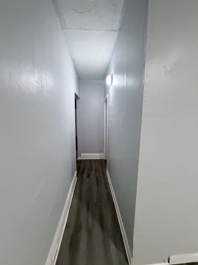 Building Photo - 10 Jarvis Pl