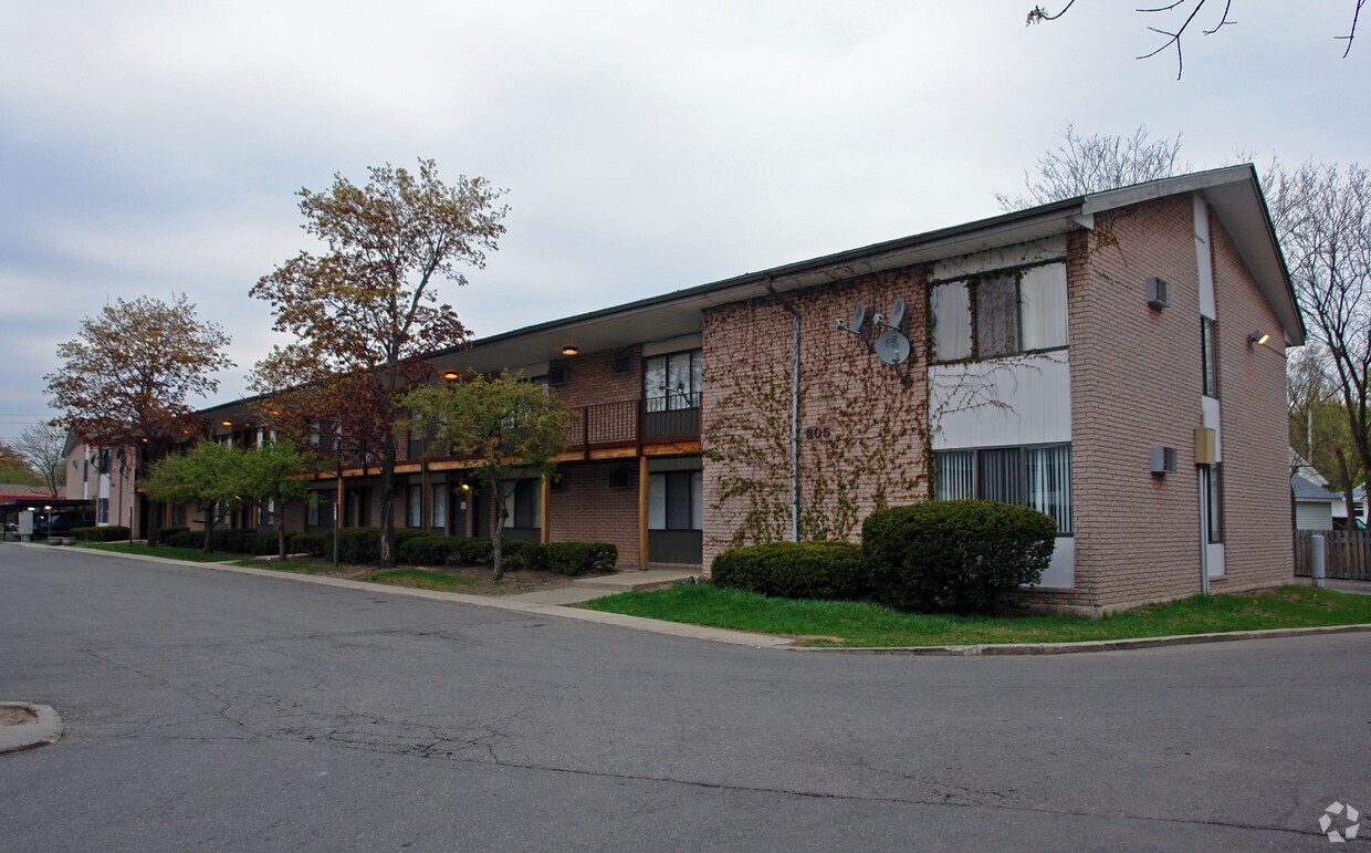 Bloomfield On The River Apartments Pontiac, MI