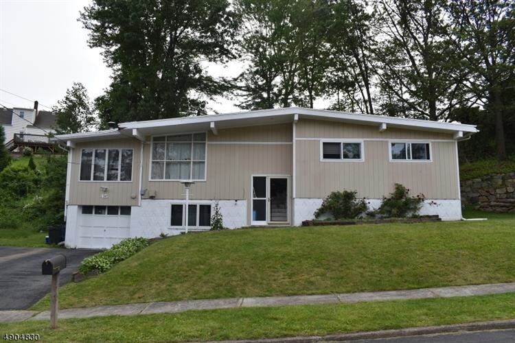 Primary Photo - 45 Hemlock Rd