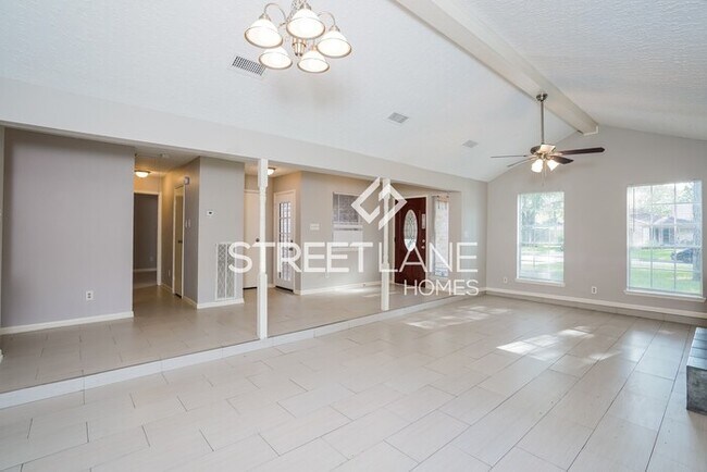 Foto del edificio - REDUCED! - NOW OFFERING ½ MONTH FREE OFF F...