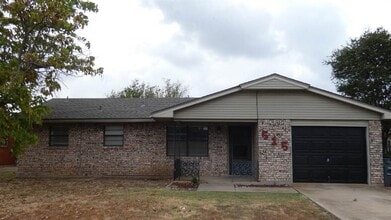 Building Photo - 515 SW 69th St
