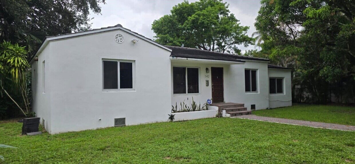Foto principal - Northwest 98th Street, Miami Shores, FL 33...