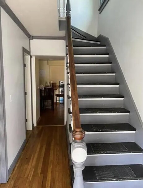 Building Photo - 56 Leroy St