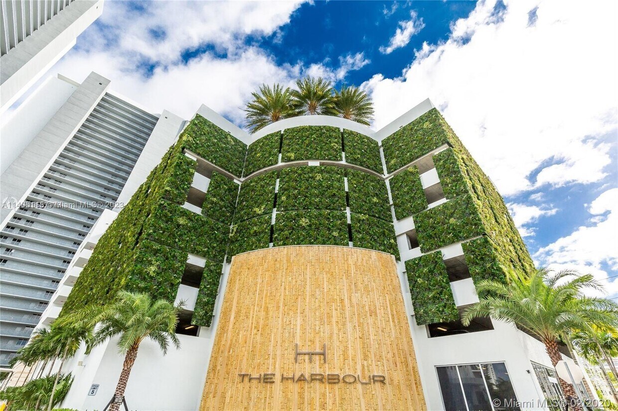 16385 Biscayne Blvd Unit 2604, North Miami Beach, FL 33160 Condo for Rent in North Miami Beach