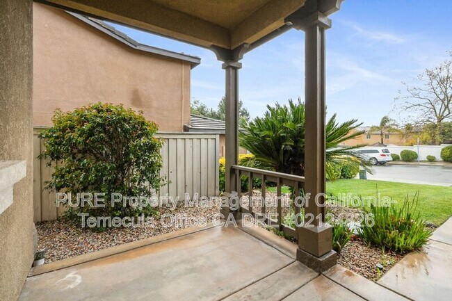 Building Photo - 32563 Vía Perales