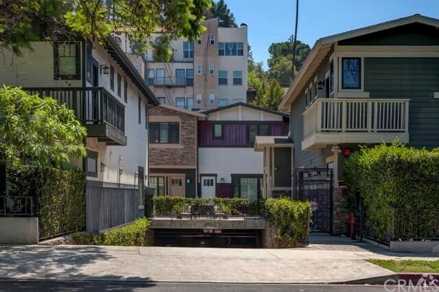 Hollywood Dell Apartments for Rent with Extra Storage Los Angeles CA Hollywood Dell Apartments for Rent with Extra Storage Los Angeles CA
