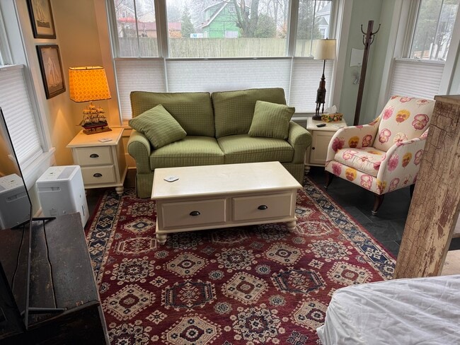 Building Photo - 55 North Rd