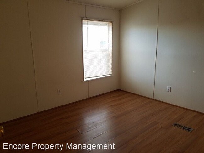 Foto del edificio - 3 br, 2 bath House - 312 NW Hemlock Court