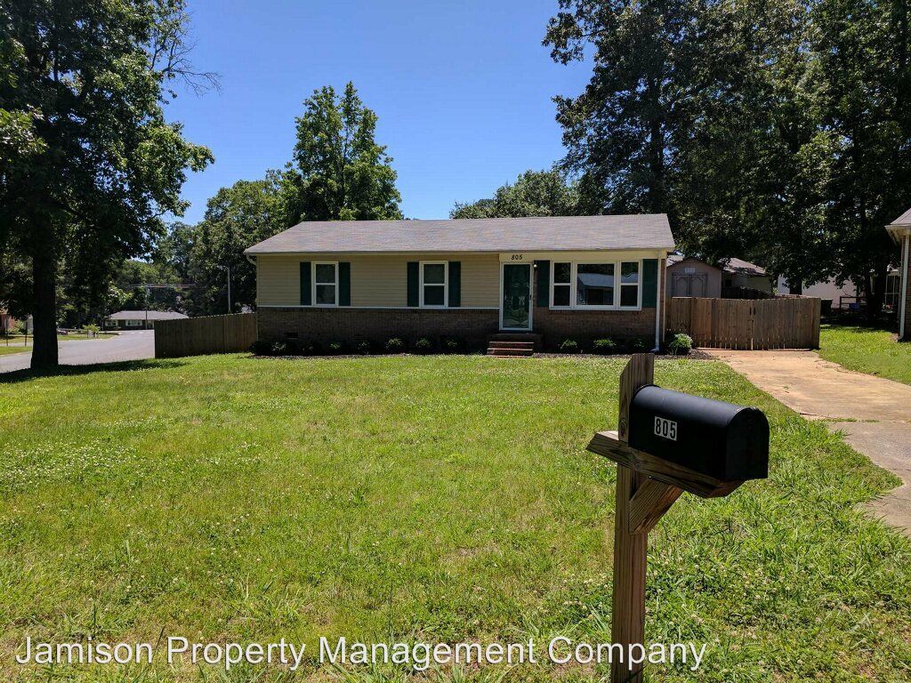 Primary Photo - 805 Pine Terrace Dr