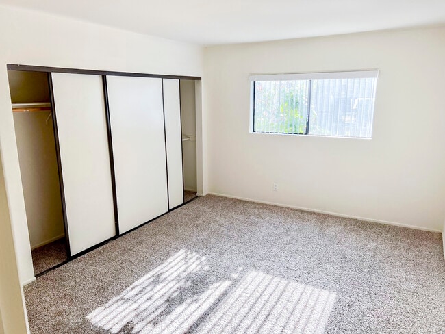 Building Photo - Magnolia View Apartments