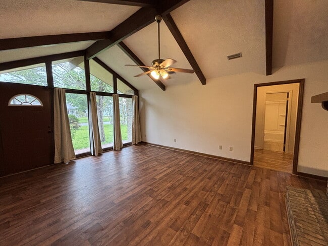 Building Photo - FOR RENT in Dothan, AL!!