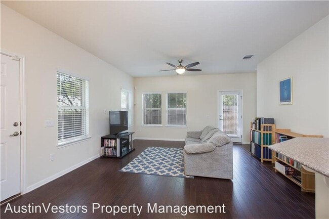 Building Photo - 3 br, 2 bath House - 2304 S Lakeline Blvd ...