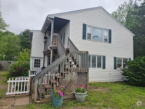 Building Photo - 4 E Newberry Rd