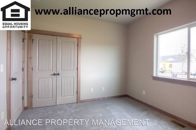 Foto del edificio - 3 br, 2 bath House - 84 Granite Peak Drive