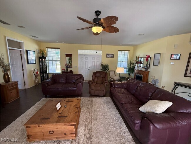 Foto del edificio - 3619 SW 6th Ave