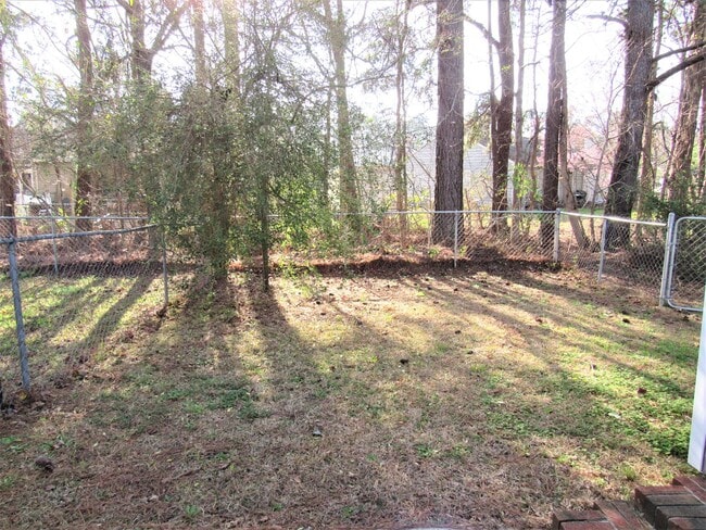 Building Photo - 108 Glenside Ct