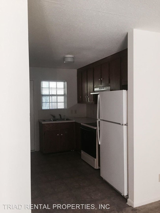 Building Photo - 600 W Wainman Ave