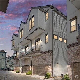 Building Photo - 1114 W 15th 1/2 St