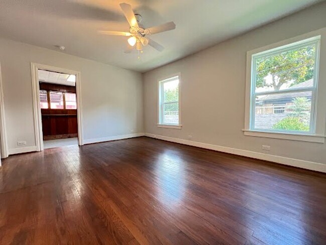 Foto del edificio - 2420 White Oak Dr