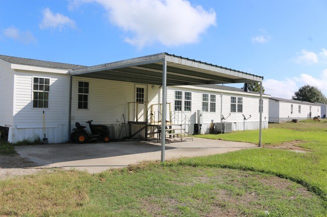 Building Photo - 416 Colorado Rd