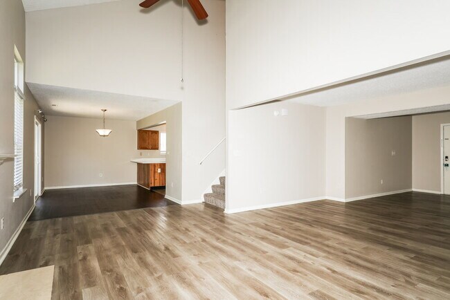 Foto del edificio - 5904 Minden Dr