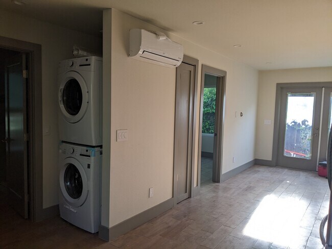Washer dryer - 197 Sand Blossom St