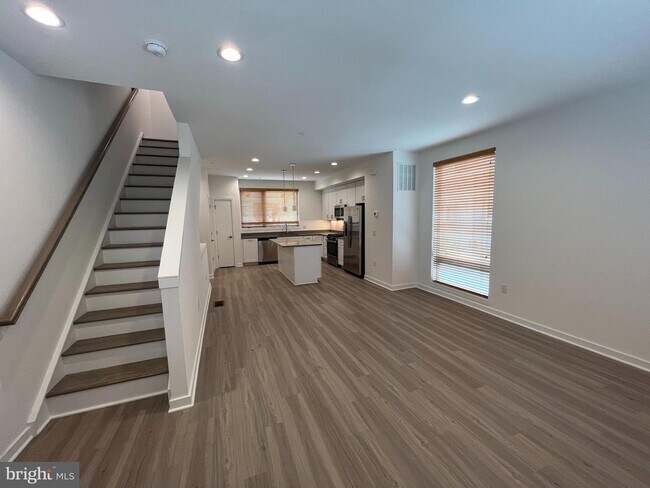 Building Photo - 3119 Riseview Ln