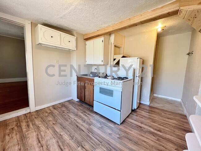 Foto del edificio - Great 1/1 Efficiency Apartment Within Walk...