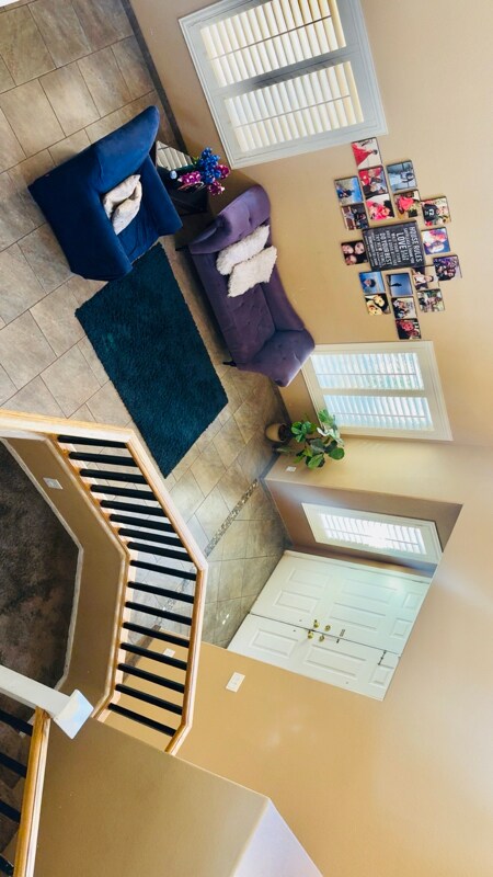 Building Photo - 10232 Desert Wind Dr